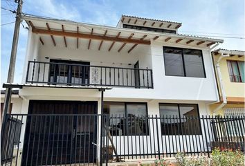 Casa en  Centro Poblado, Calima