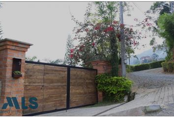 Lote de Terreno en  Sabaneta, Antioquia