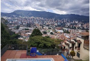 Casa en  El Rincón, Medellín