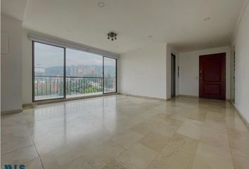 Apartamento en  Poblado, Medellín