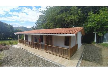 Villa-Quinta en  Zarzal, Valle Del Cauca