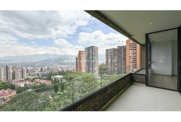 Apartamento en  Poblado, Medellín