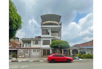 Casa en  Las Ceibas, Oriente, Cali