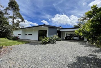 Casa en  La Ceja, Antioquia