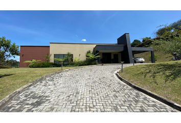 Casa en  El Carmen De Viboral, Antioquia