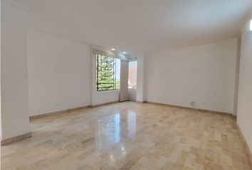 Apartamento en  Poblado, Medellín