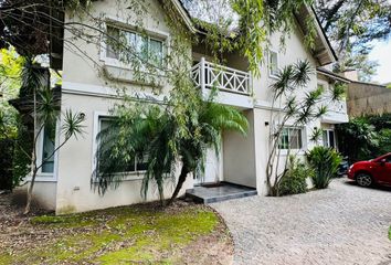 Casa en  María Del Parque, Partido De Ituzaingó