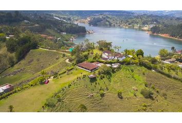 Villa-Quinta en  El Peñol, Antioquia