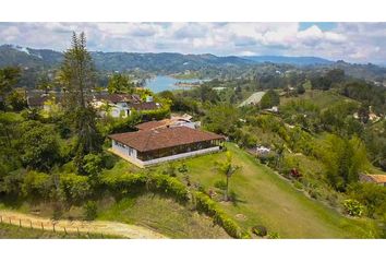 Villa-Quinta en  El Peñol, Antioquia