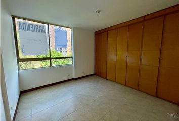 Apartamento en  Castropol, Medellín