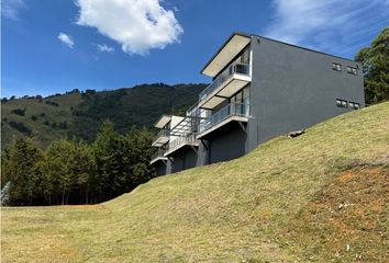 Casa en  Las Palmas, Medellín