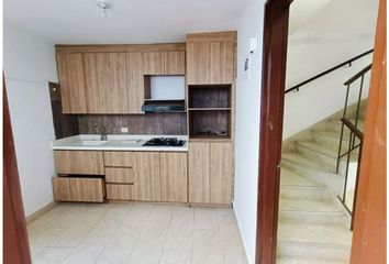 Casa en  La Castellana, Medellín