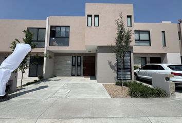 Casa en condominio en  Calle Marqués De La Villa Del Villar Del Águila 964-964, Miradores, Santiago De Querétaro, Querétaro, 76146, Mex