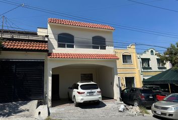 Casa en  Calle Carlos Montes De Oca 703-703, Hacienda Santa Catarina, Fomerrey 29, Ciudad Santa Catarina, Santa Catarina, Nuevo León, 66357, Mex