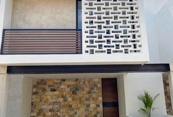 Casa en condominio en  Calle 7, Cholul, Mérida, Yucatán, 97305, Mex