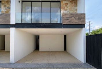 Casa en condominio en  Calle 21, Cholul, Mérida, Yucatán, 97305, Mex