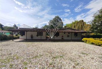 Villa-Quinta en  El Carmen De Viboral, Antioquia