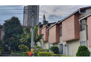 Casa en  Comuna 7, Robledo, Medellín