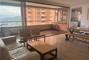 Apartamento en  Poblado, Medellín