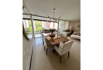 Apartamento en  Aguacatal, Cali