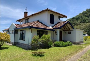 Casa en  La Ceja, Antioquia