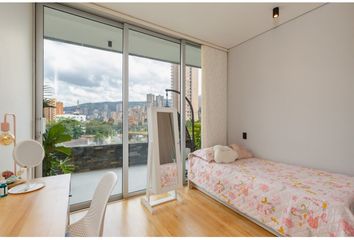 Apartamento en  Poblado, Medellín