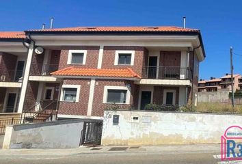 Chalet en  Carbajal De La Legua, León Provincia