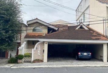 Casa en  Calle Sierra Azul 1370, San Pedro Garza García, Nuevo León, 66256, Mex