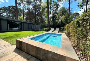 Casa en  Avándaro, Valle De Bravo