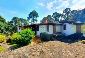 Casa en  Avándaro, Valle De Bravo