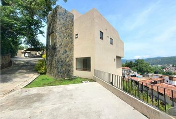 Casa en  Avándaro, Valle De Bravo