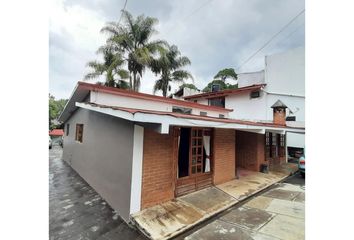 Casa en  Santa María Ahuacatlan, Valle De Bravo