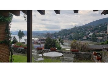 Casa en  Avándaro, Valle De Bravo