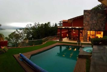 Casa en  Avándaro, Valle De Bravo