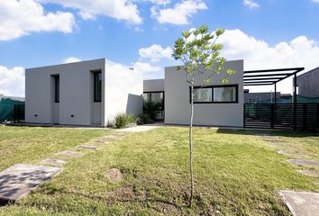 Casa en  Luján De Cuyo, Mendoza