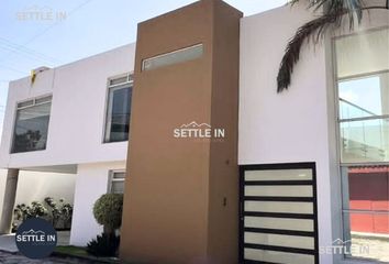 Casa en  Privada Villa San Francisco 20, Santiago Xicotenco, San Andrés Cholula, Puebla, 72803, Mex