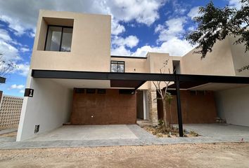 Casa en  X Canatún, Mérida, Yucatán, Mex