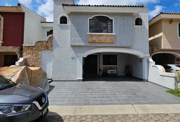 Casa en condominio en  Calle Don Juan De Acuña, Virreyes, Zapopan, Jalisco, 45110, Mex