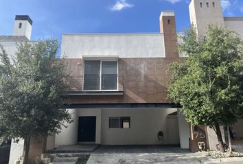 Casa en  Calle Cañada, Olinca, Ciudad Santa Catarina, Santa Catarina, Nuevo León, 66188, Mex