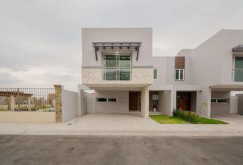 Casa en condominio en  Anillo Vial Fray Junípero Serra, Misión De Santiago, Querétaro, 76146, Mex