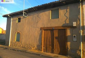 Chalet en  Alija De La Ribera, León Provincia