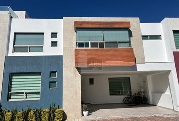 Casa en  Coaxustenco, Metepec