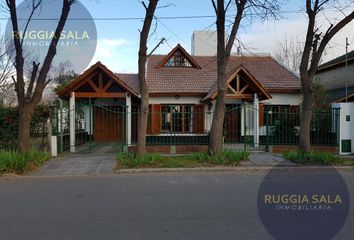 Casa en  Cipolletti, Río Negro