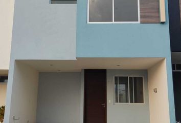 Casa en condominio en  Avenida Madeiras, Zapopan, Jalisco, 45134, Mex