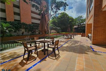 Apartamento en  Lalinde, Medellín