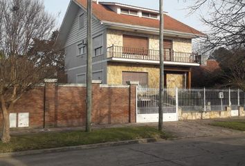 Casa en  Burzaco, Partido De Almirante Brown