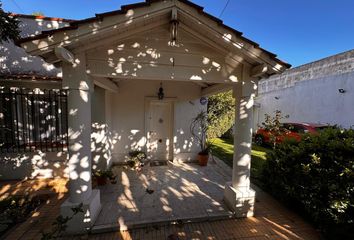 Casa en  Burzaco, Partido De Almirante Brown