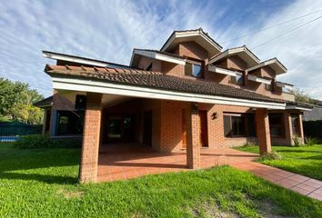 Casa en  Fisherton, Rosario