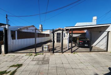 Casa en  Valentín Alsina, Partido De Lanús