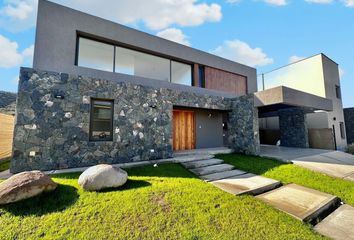 Casa en  Las Heras, Mendoza